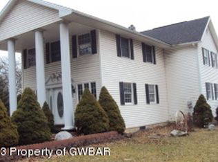 10 Parrish Rd, Laurel Run, PA 18706