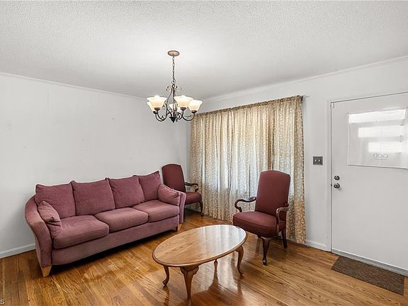 4th image of 5406 Finch Farm Rd