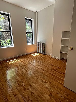 3rd image of 406 W 56th St APT 4W