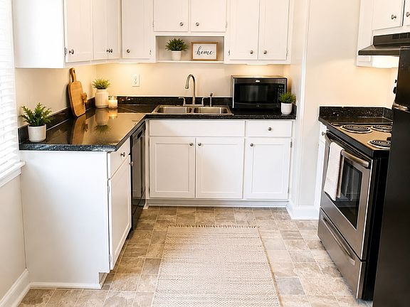 2nd image of 3606 Alene Cir