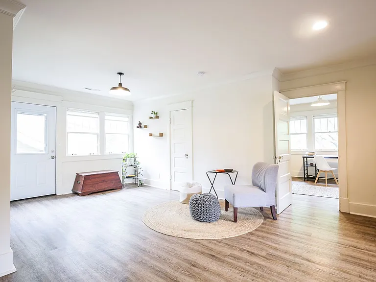 233B Chapel Ave — Photo 12