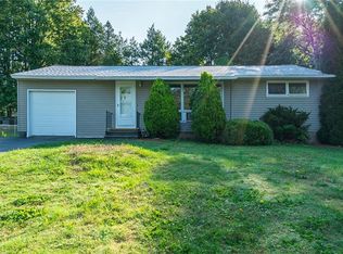 30 Macarthur Rd, Baldwinsville, NY 13027