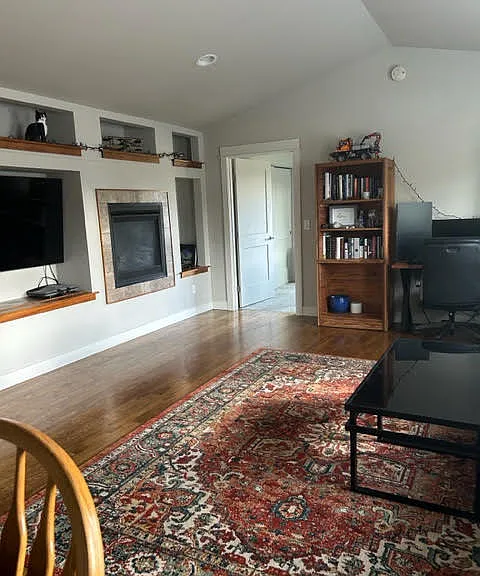 5570 Noon Rd #1 — Photo 10