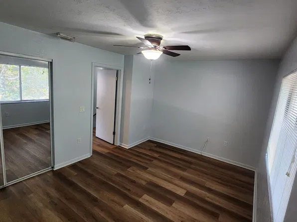 2735 SW 35th Pl, Gainesville, FL
