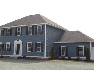 5 Acre Ln, Merrimack, NH 03054