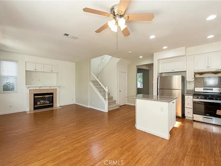 218 Kensington Park — Photo 6