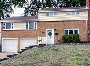 13597 Ormsby Dr, Irwin, PA 15642