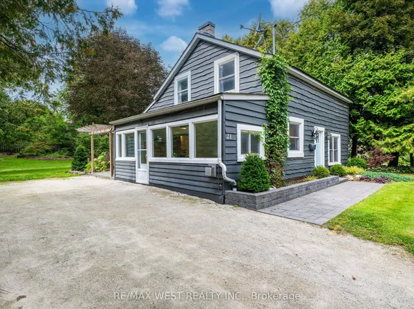21 Mill St, Amaranth, ON L9W 3Z3