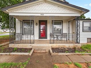 301 E Arapaho Ave, Weatherford, OK 73096