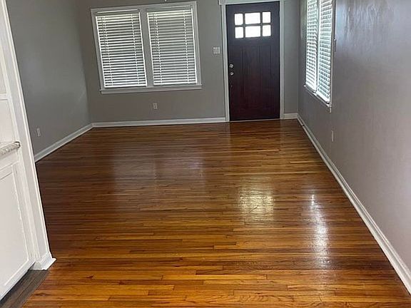 4th image of 1408 Greenroad St