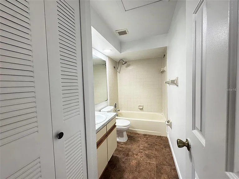 497 Club Dr — Photo 20