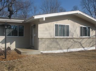 827 Lynn Haven Ln, Hazelwood, MO 63042
