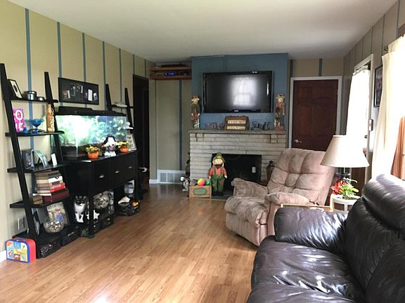 2nd image of 4929 Winchester Pike