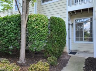 95 Wentworth Rd, Bedminster, NJ 07921