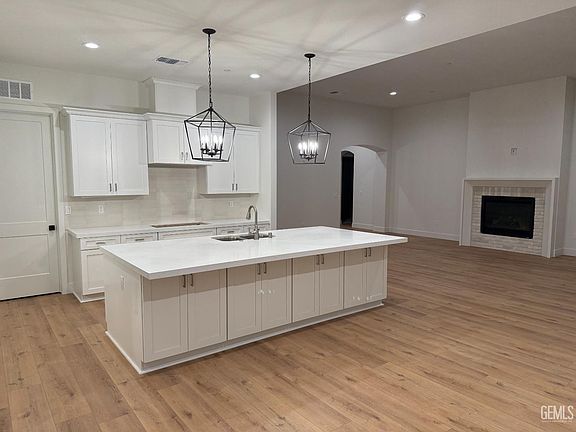 4th image of 13602 Philip Phelps Ave