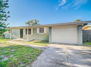 905 Hawaii Dr, Ocoee, FL 34761