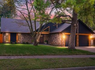 1520 E Main St, Moore, OK 73160