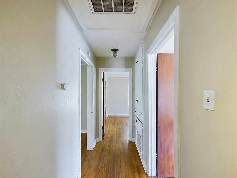 305 Bolton Ave — Photo 15
