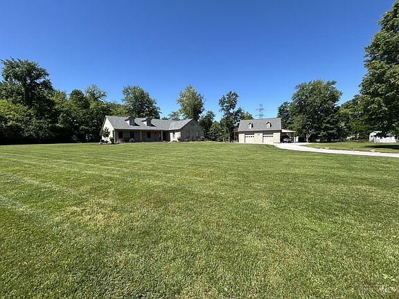 2nd image of 3591 Lake Meadow Dr