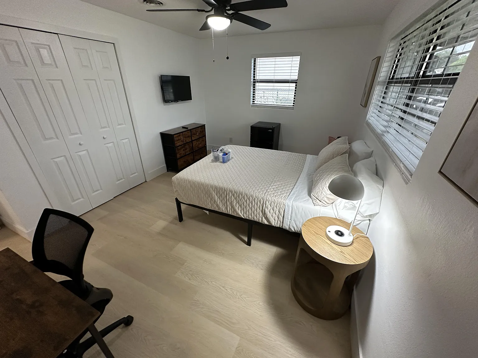4 bed, 3.0 bath, 2600 sqft, $936 — Photo 3