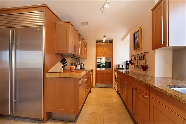 Sold by Citi Habitats | media 4