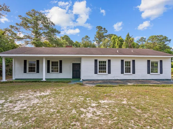 109 Silver Lake Road, Wilmington, NC 28412