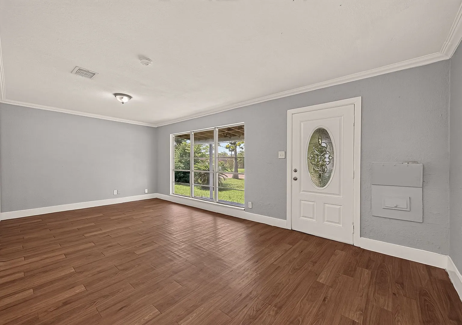 Spacious 5 Bedroom Home in a Prime Southeast Houston Location! — Photo 2
