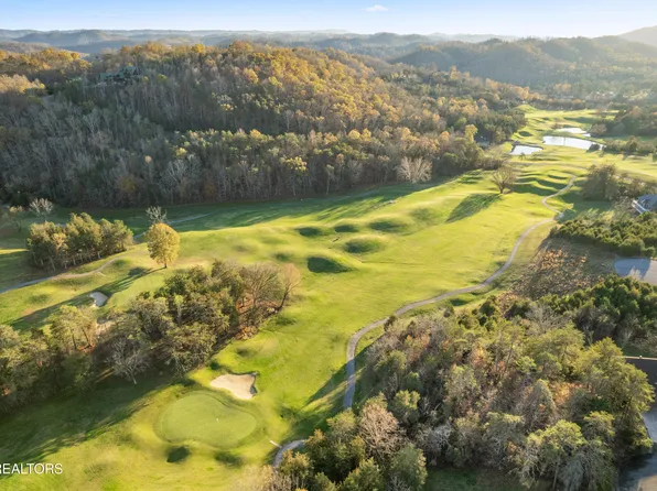 126 Legends Pl, Tazewell, TN 37879