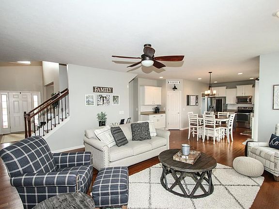 5th image of 411 Letterman Dr