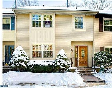 1st image of 20 Wentwood Ct