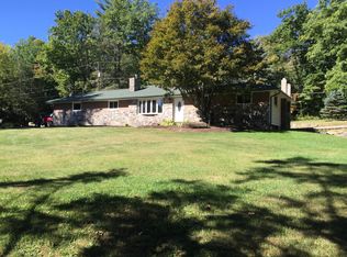 124 Blackberry Dr, Cresco, PA 18326