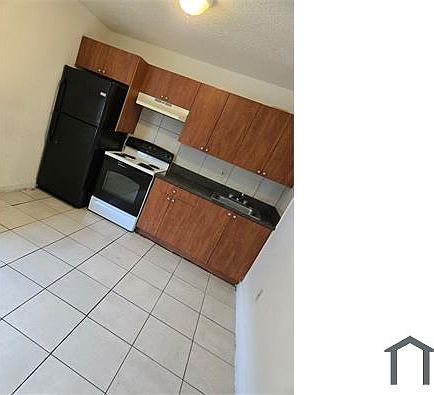 3rd image of 1309 NW 2nd Ave