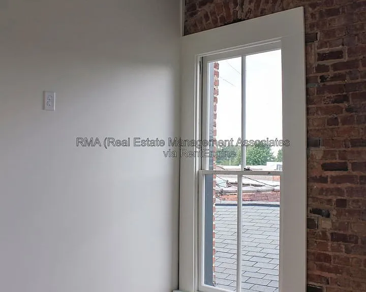 4 Zebulon St #2E — Photo 11