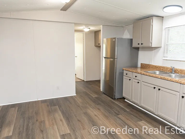 1760 Peaceful Ln — Photo 5