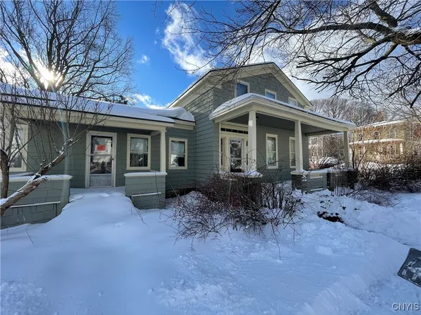 54 W Van Buren St, Oswego, NY 13126