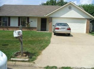 2405 W Sunset Dr, Rogers, AR 72756