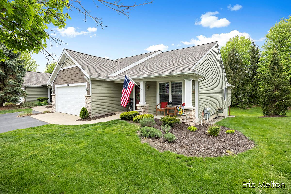 807 Cooks Crossing Dr SE, Byron Center, MI 49315 Zillow