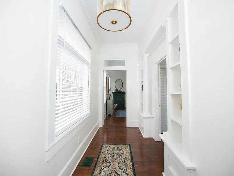 2210 Bull St — Photo 5
