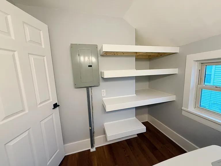 107 Van Dam St #2 — Photo 11