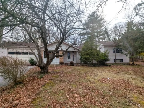 28 Deer Trail Lake Rd, Hardyston Twp., NJ 07460