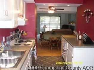 2121 Sunview Dr, Champaign, IL 61821