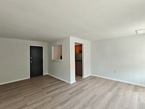 4th image of 7131 Marshall Rd #B8