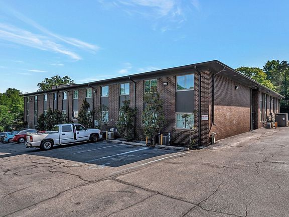 4th image of 1501 15th Ave S #34