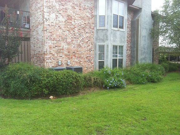 side view/ bay window