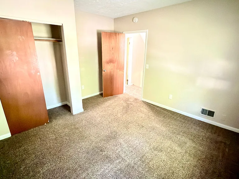463 Averill Ave — Photo 20