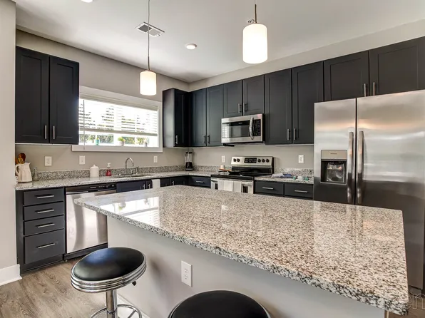 Barclay Place Apartments