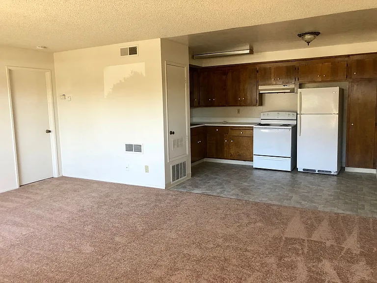 336 California Street — Photo 1