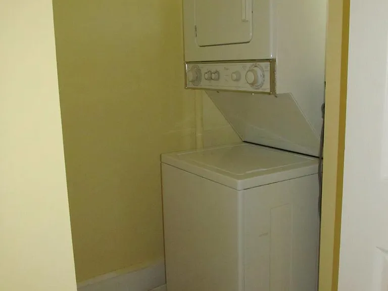 1213 S 46th St #2 — Photo 5