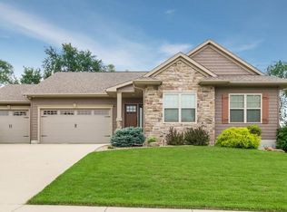 3335 Heartleaf Rd, Cedar Rapids, IA 52411