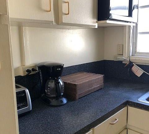 4th image of 1508 Kewalo St APT 201B